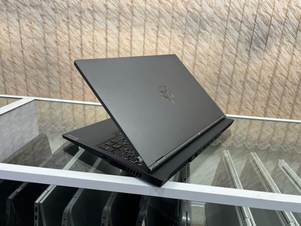 Lenovo Legion R7000 - Image 2