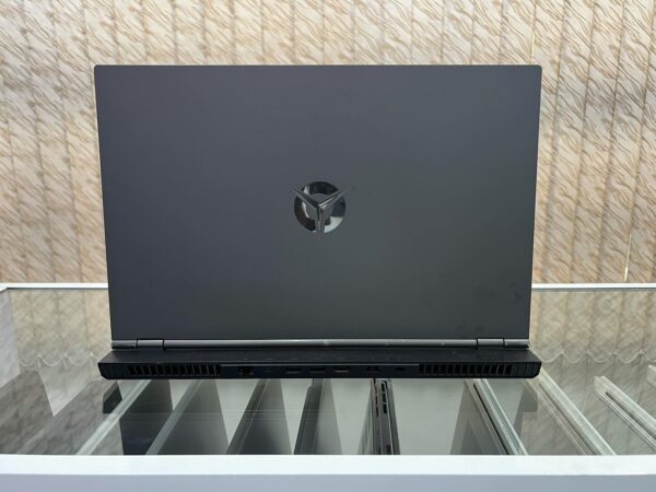 Lenovo Legion R7000 - Image 3